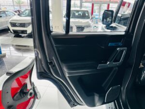 الباب الخلفي باو 212 T01